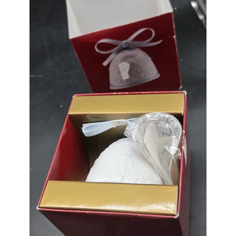 Lladro 2000 Annual Holiday Christmas Ornament Bell with Box #16700